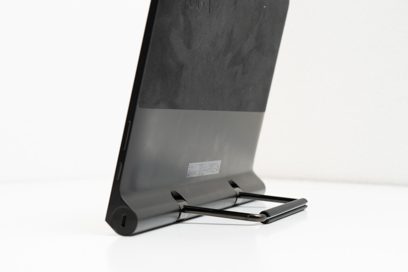 Yoga Tab13　キックスタンド