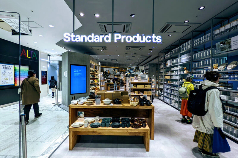Standard Products新宿アルタ店